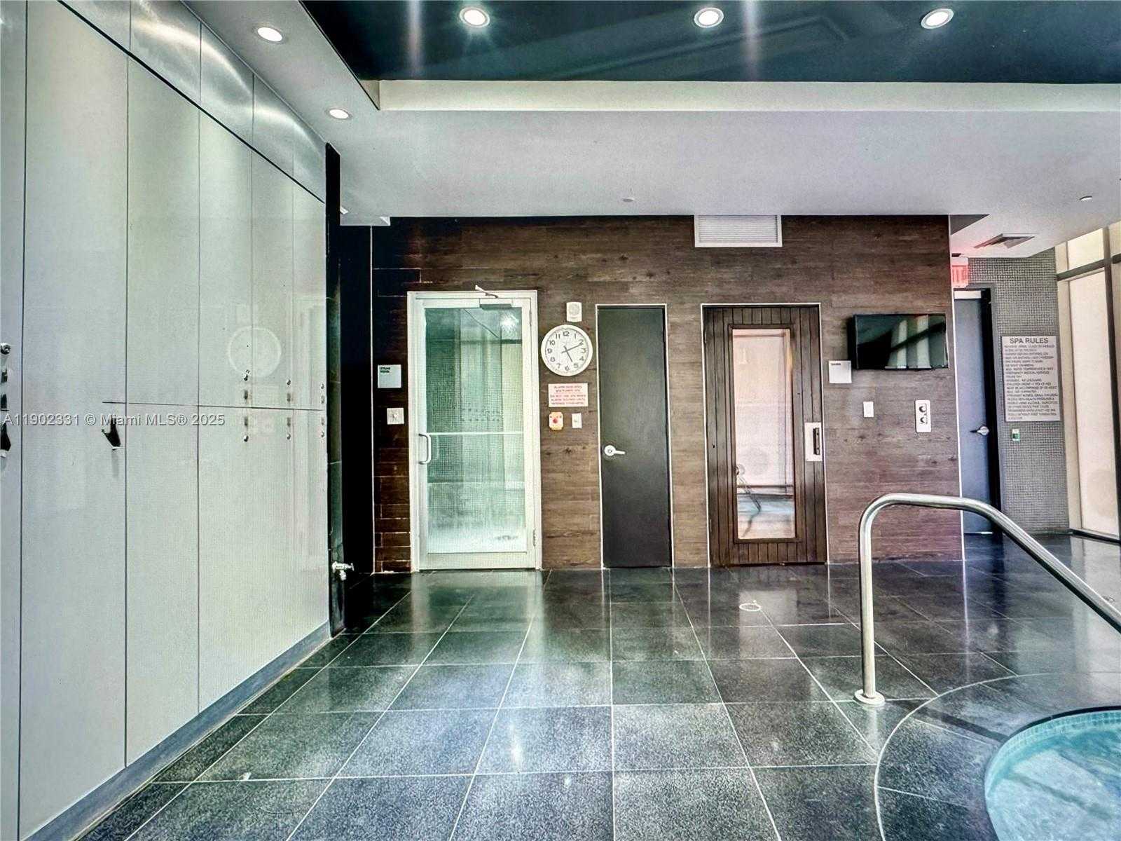 Small Image of 500 BRICKELL AVE #3704, Miami Number 29