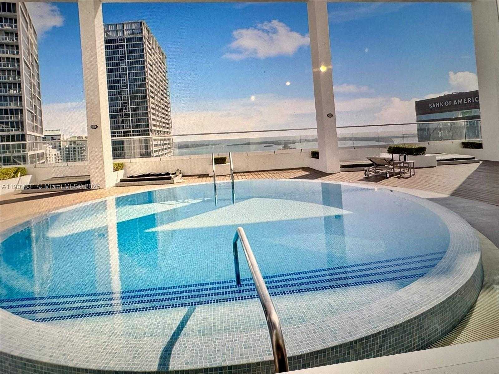 Small Image of 500 BRICKELL AVE #3704, Miami Number 32