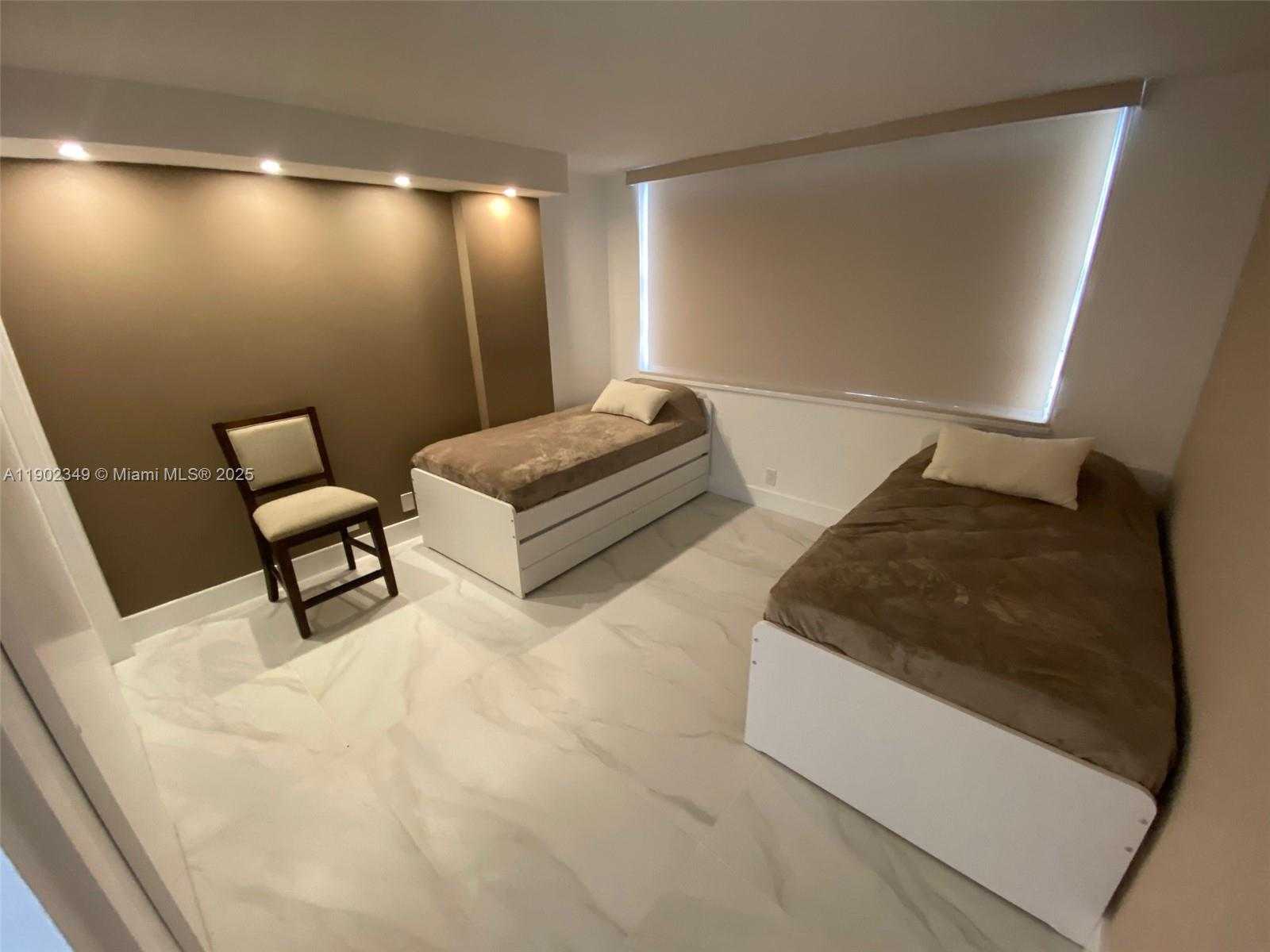 Small Image of 3161 SOUTH OCEAN DR #1210, Hallandale Beach Number 11