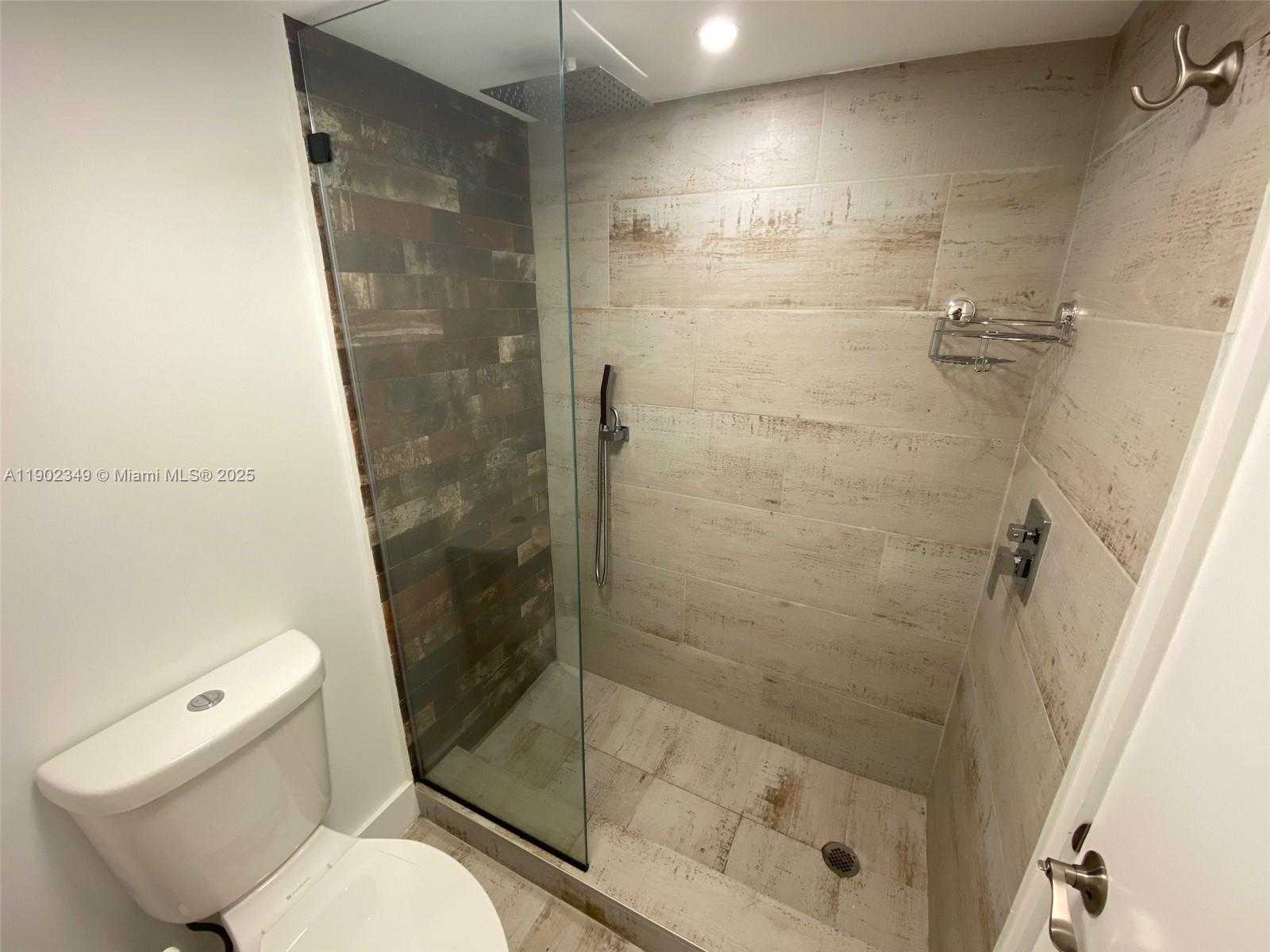 Small Image of 3161 SOUTH OCEAN DR #1210, Hallandale Beach Number 14