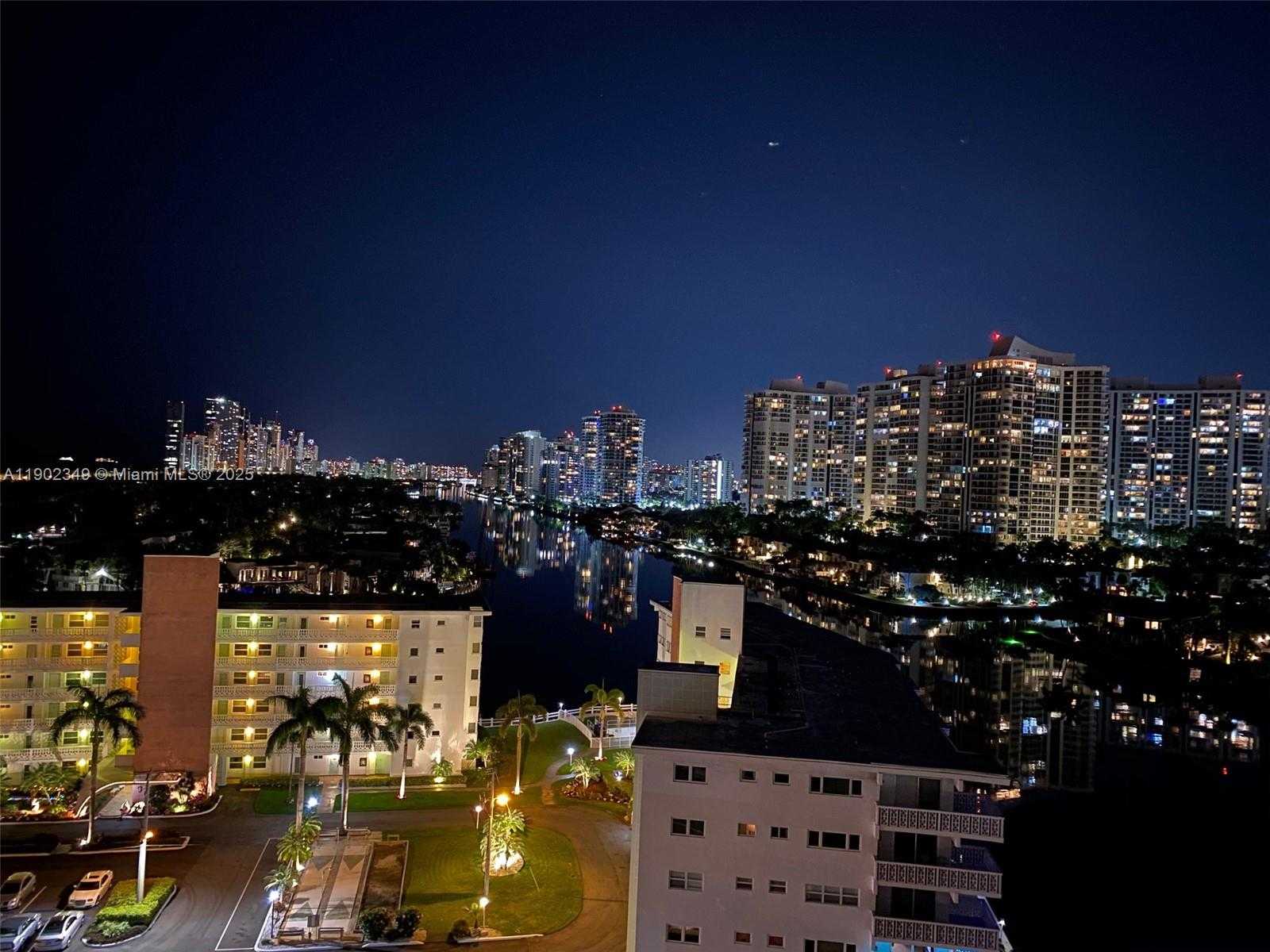 Small Image of 3161 SOUTH OCEAN DR #1210, Hallandale Beach Number 2