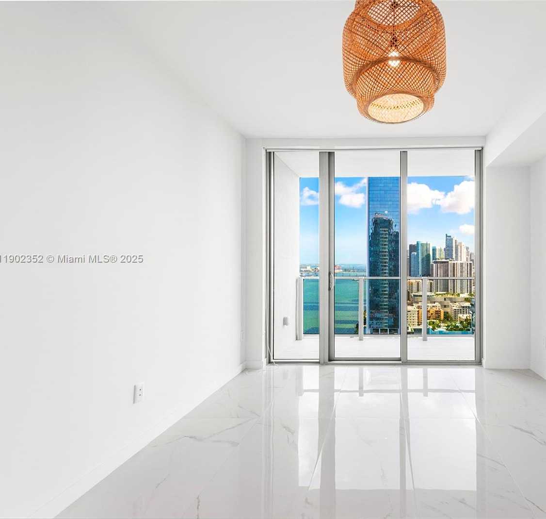 Imagen de Pequeño Objeto