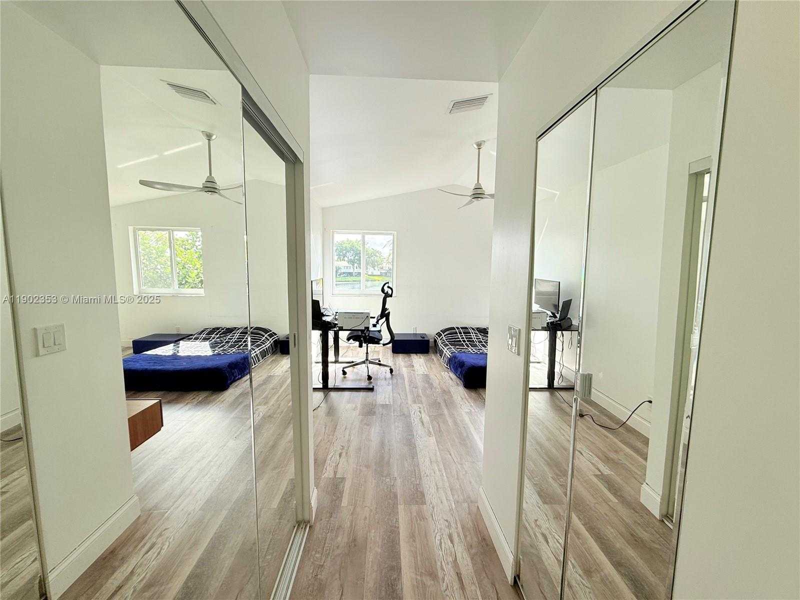 Small Image of 10626 NORTH WEST 7TH ST #10626, Pembroke Pines Number 19