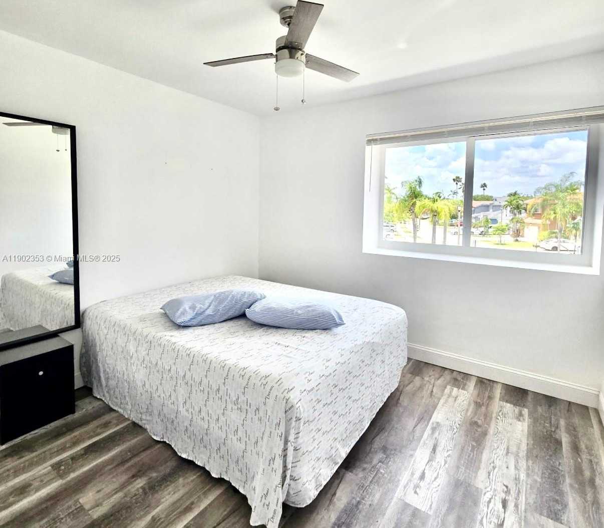 Small Image of 10626 NORTH WEST 7TH ST #10626, Pembroke Pines Number 33