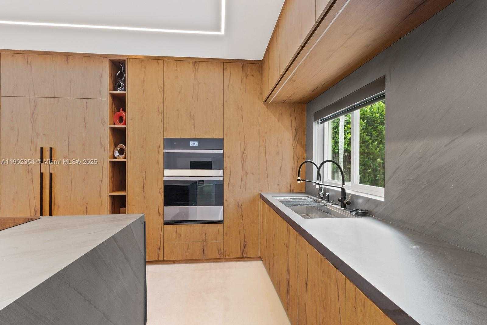 Small Image of 6358 NORTH WEST 113TH PL #., Doral Number 12