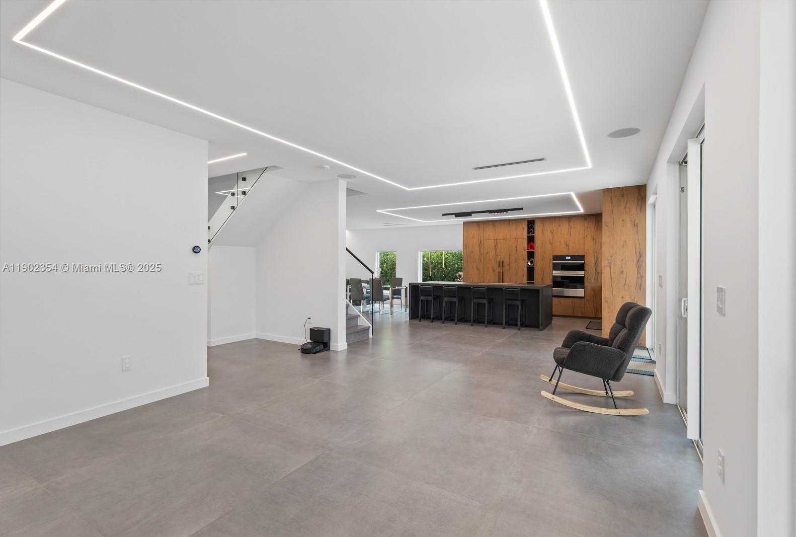 Small Image of 6358 NORTH WEST 113TH PL #., Doral Number 17