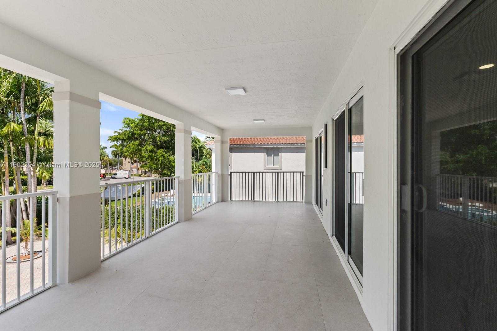 Small Image of 6358 NORTH WEST 113TH PL #., Doral Number 32