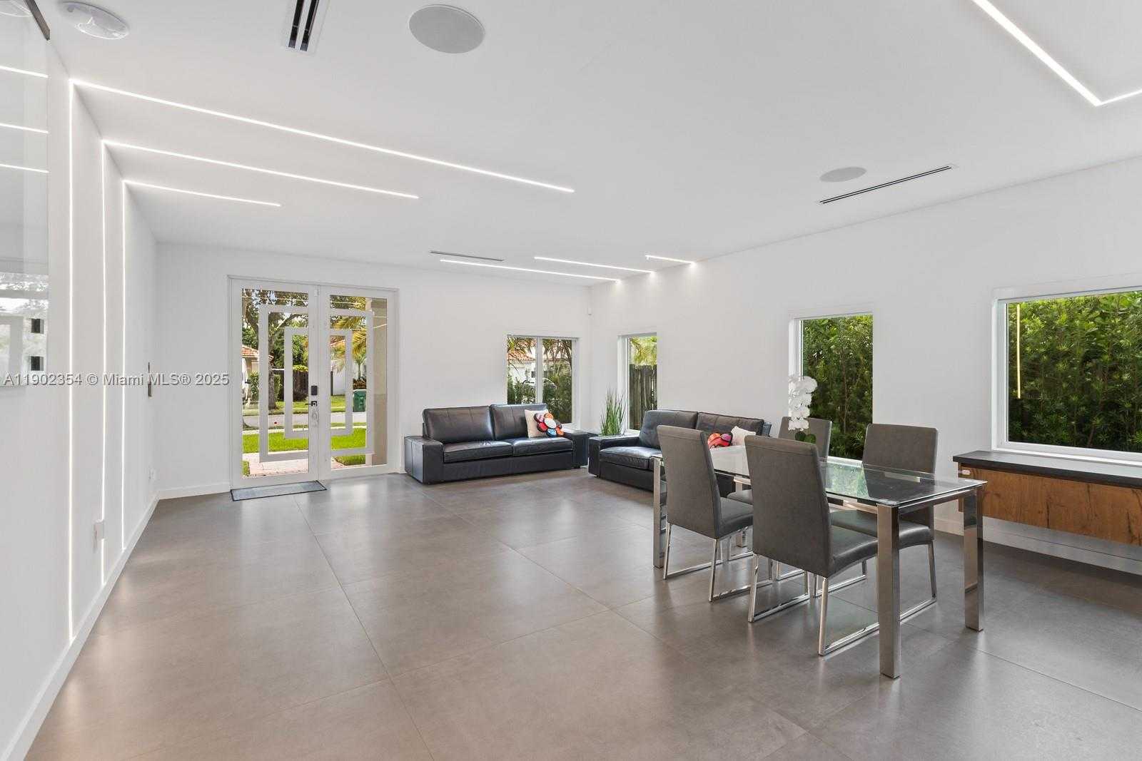 Small Image of 6358 NORTH WEST 113TH PL #., Doral Number 9