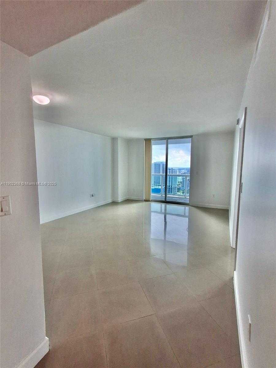 Small Image of 1800 NORTH BAYSHORE DR #3908, Miami Number 4