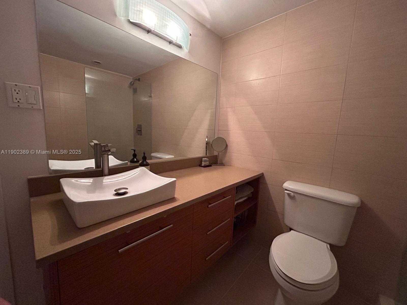 Small Image of 1000 WEST AVE #1126, Miami Beach Number 15