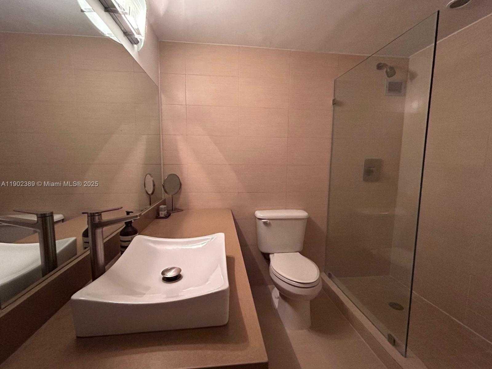 Small Image of 1000 WEST AVE #1126, Miami Beach Number 16