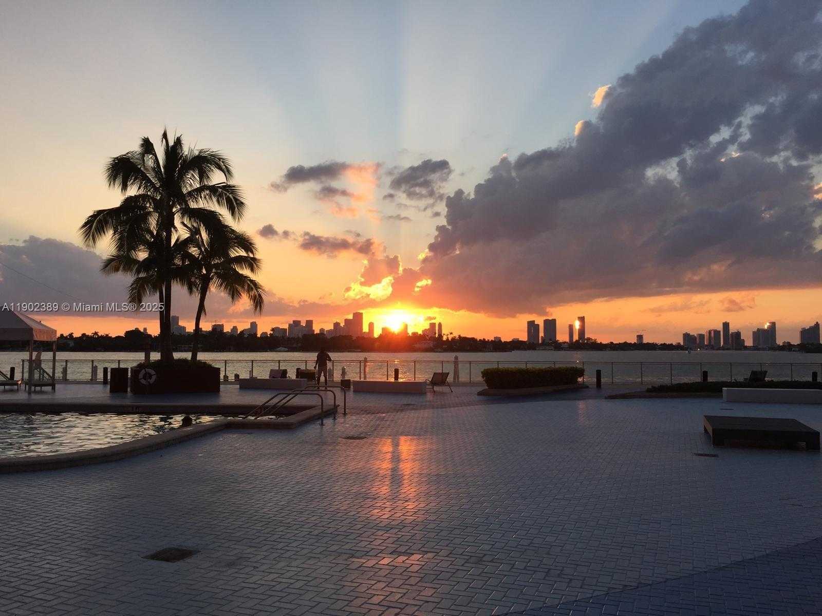 Small Image of 1000 WEST AVE #1126, Miami Beach Number 20