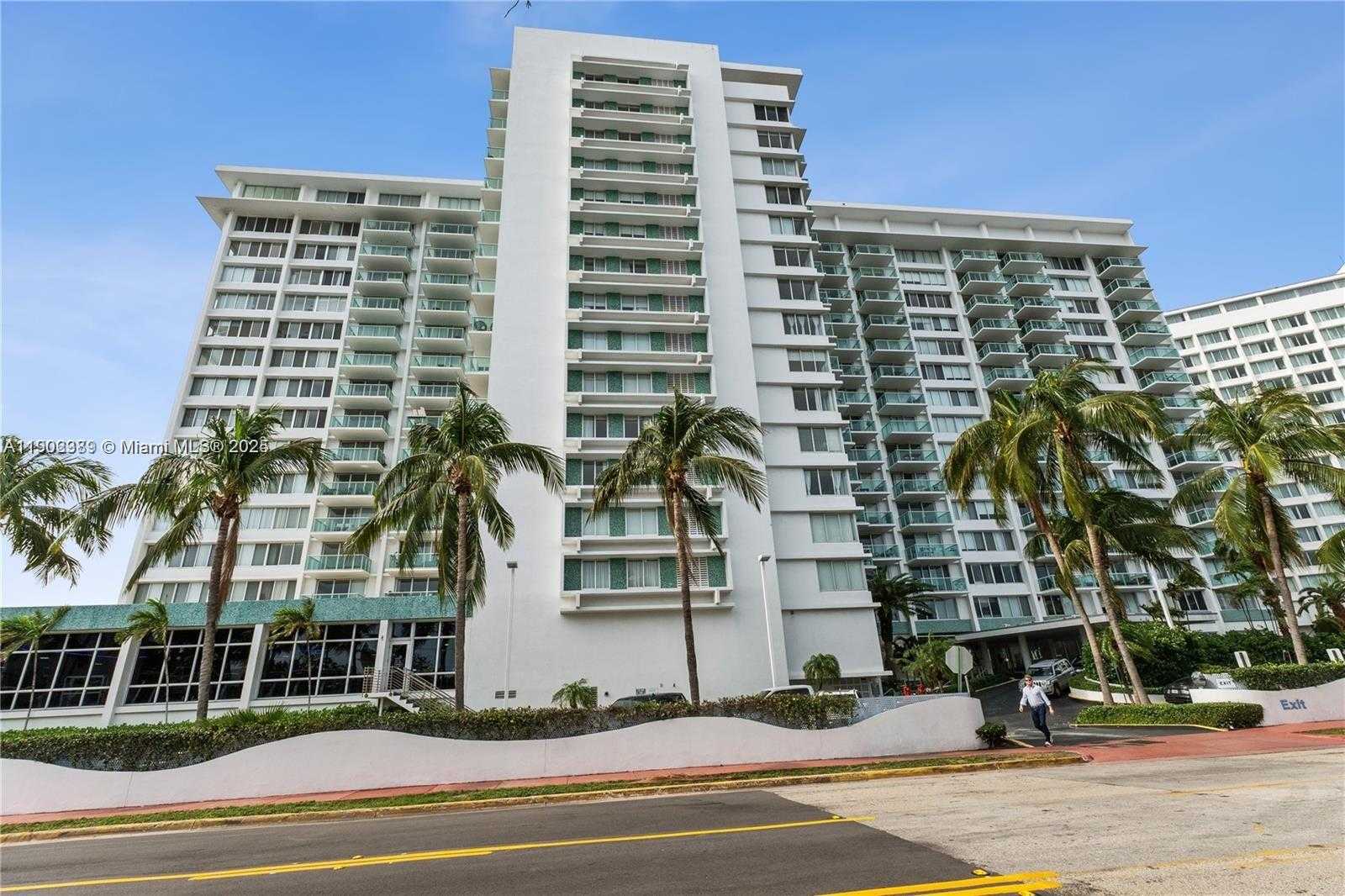 Small Image of 1000 WEST AVE #1126, Miami Beach Number 21