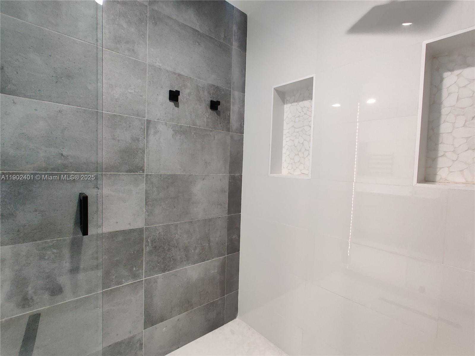 Small Image of 888 BISCAYNE BLVD #2903, Miami Number 13