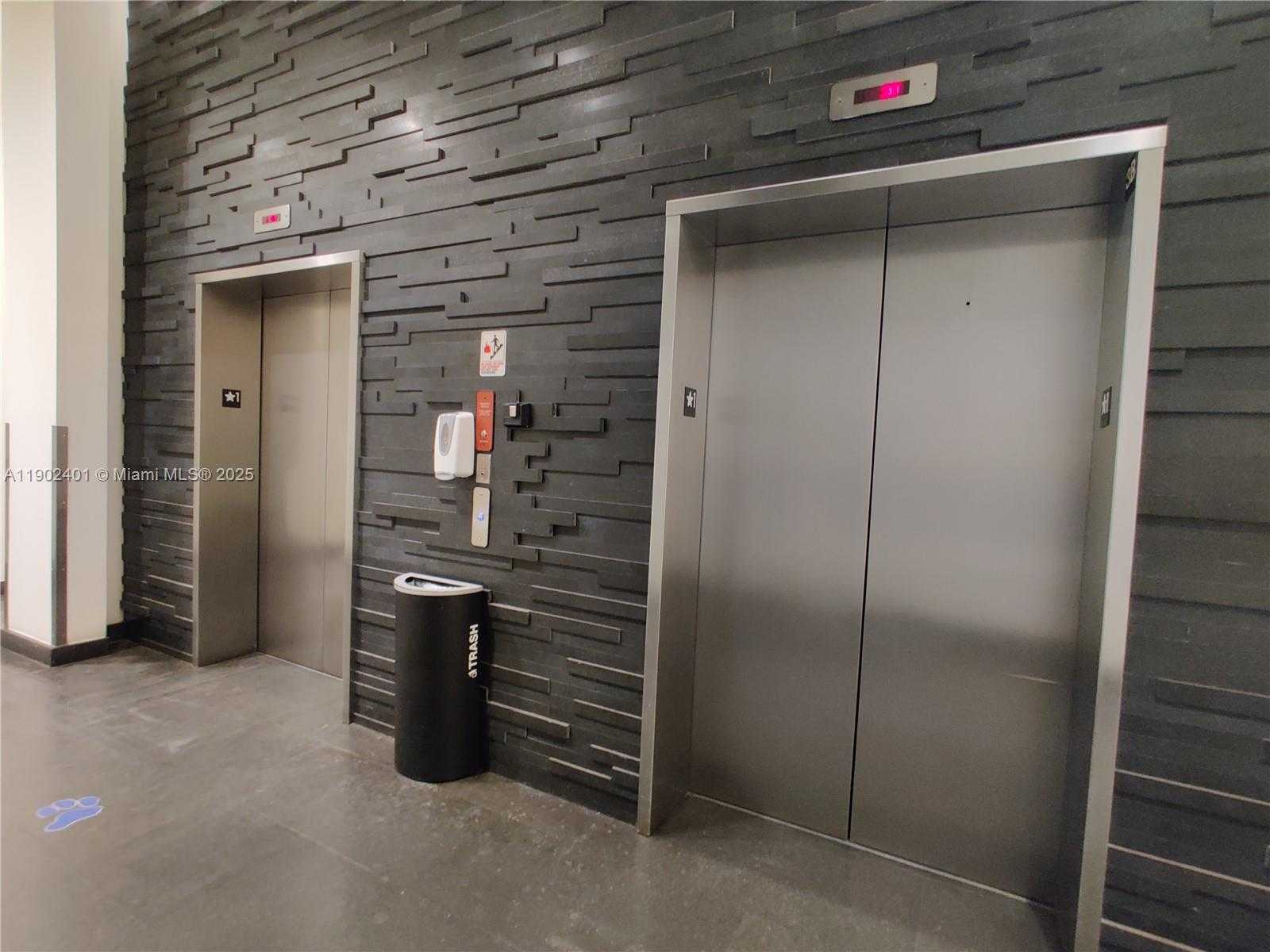 Small Image of 888 BISCAYNE BLVD #2903, Miami Number 3