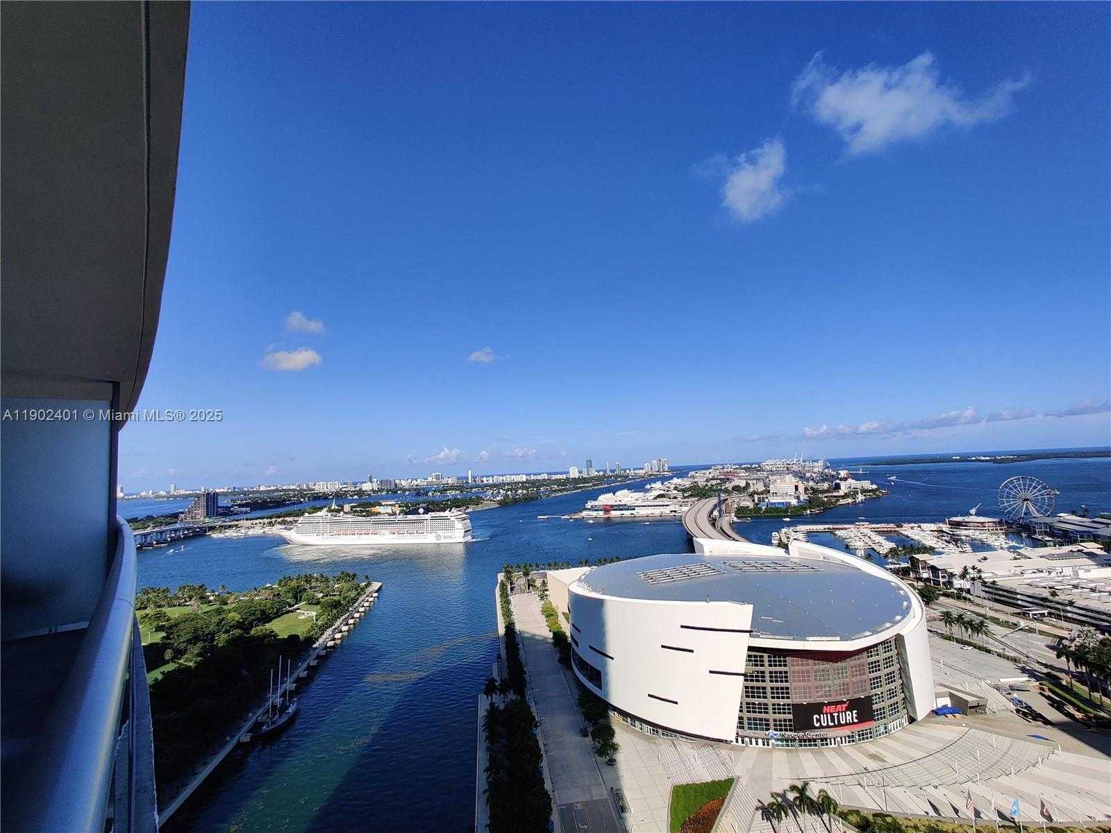 Small Image of 888 BISCAYNE BLVD #2903, Miami Number 6