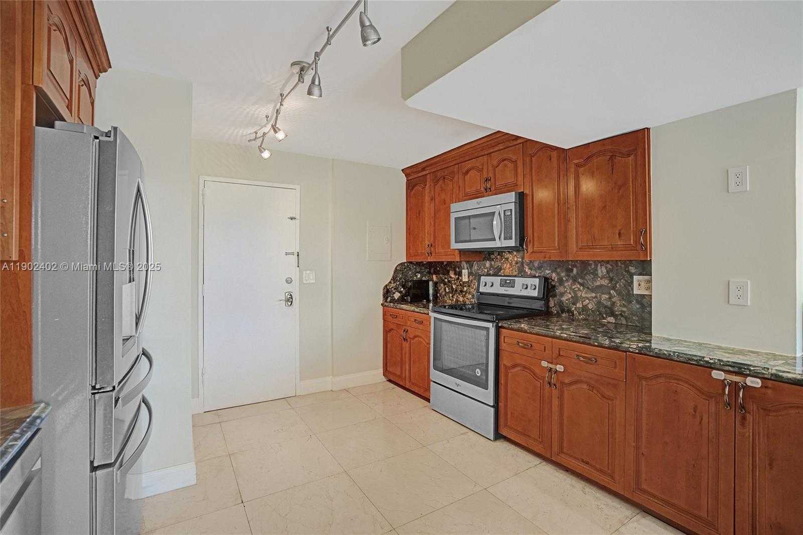 Small Image of 9800 WEST BAY HARBOR DR #309, Bay Harbor Islands Number 15