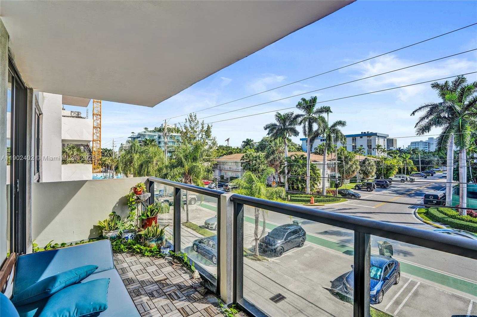 Small Image of 9800 WEST BAY HARBOR DR #309, Bay Harbor Islands Number 5
