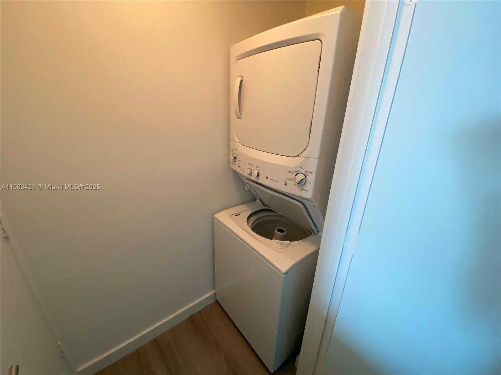 Small Image of 1100 SOUTH MIAMI AVE #3408, Miami Number 10