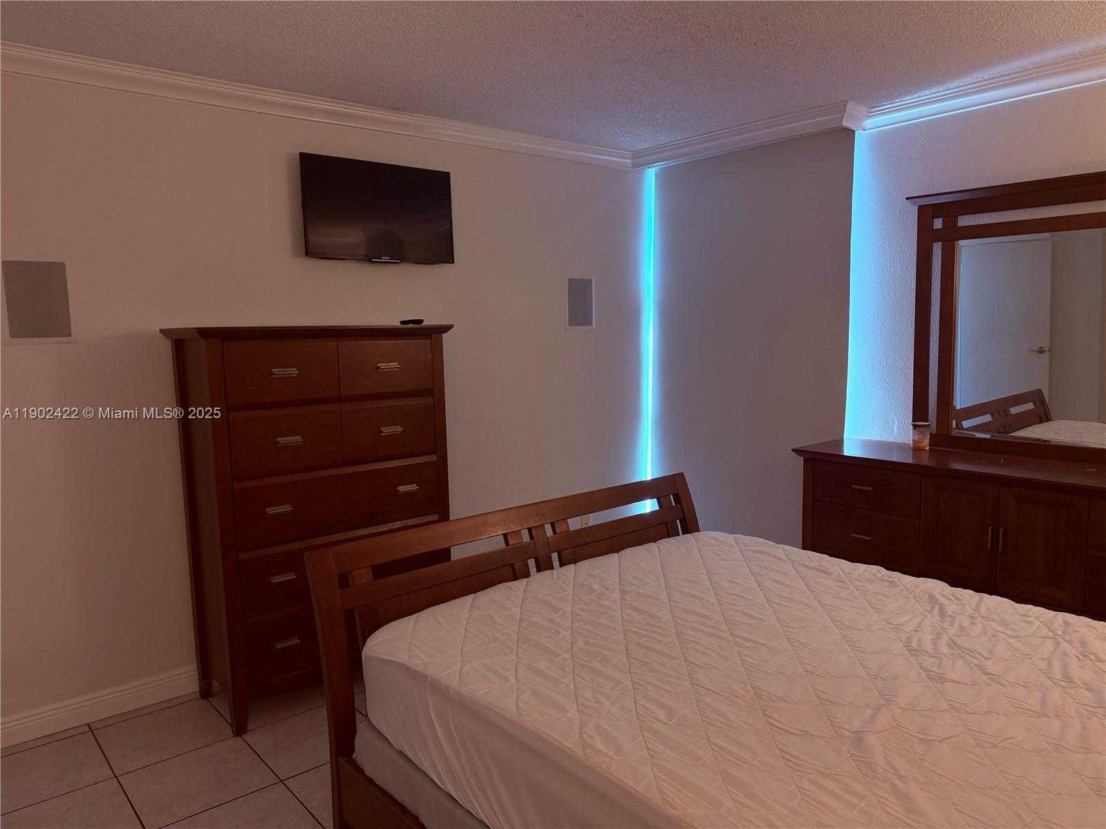 Small Image of 3475 NORTH COUNTRY CLUB DR #409, Aventura Number 8