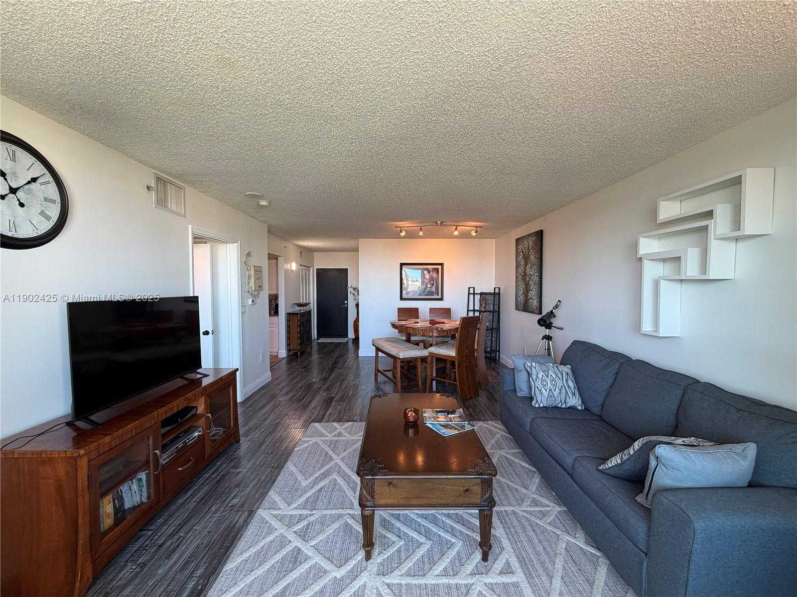 Small Image of 90 ALTON RD #605, Miami Beach Number 2