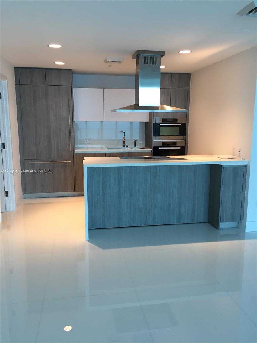 Imagen de Pequeño Objeto