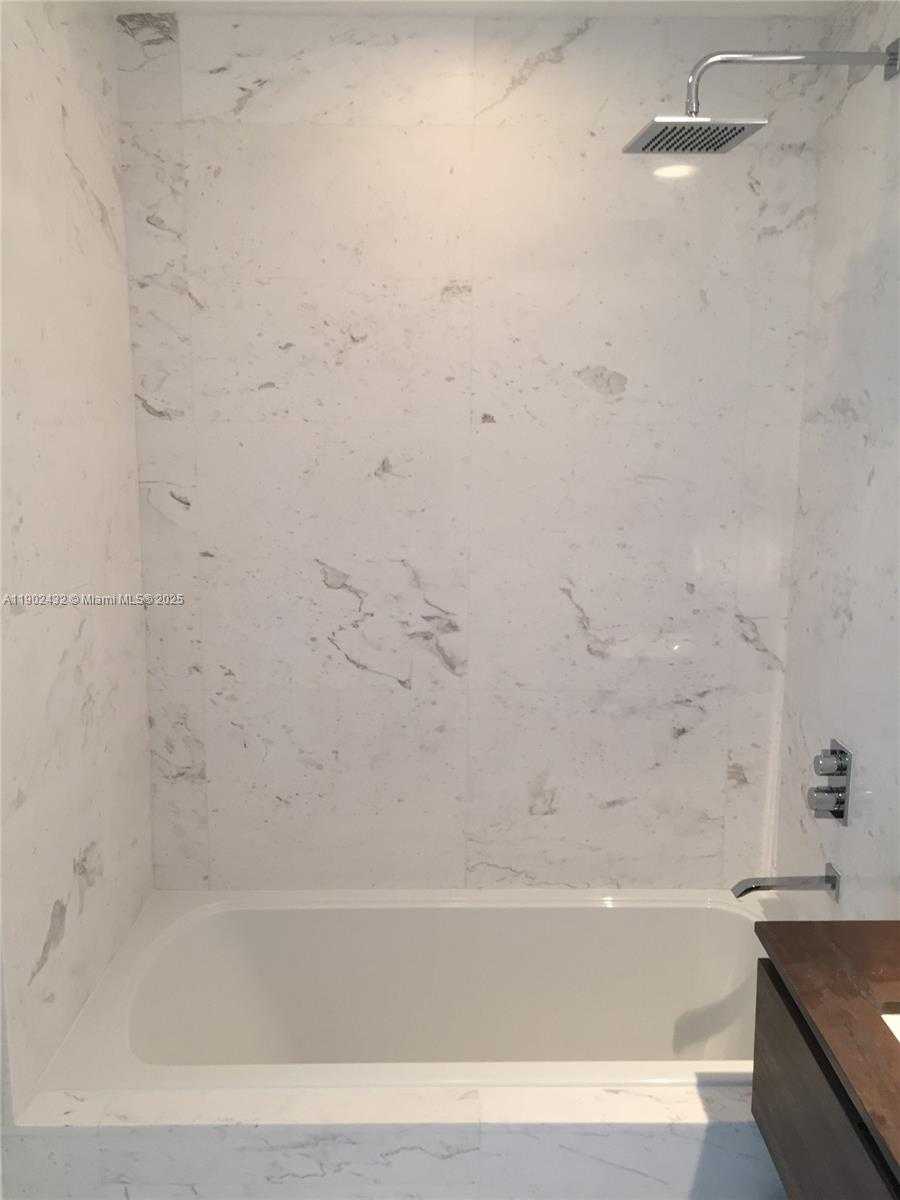 Imagen de Pequeño Objeto