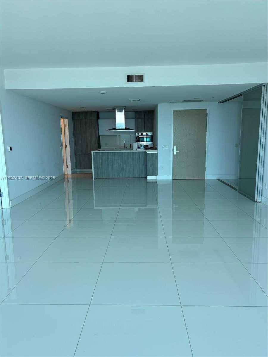 Imagen de Pequeño Objeto