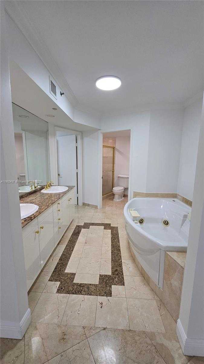 Small Image of 19333 COLLINS AVE #909, Sunny Isles Beach Number 36