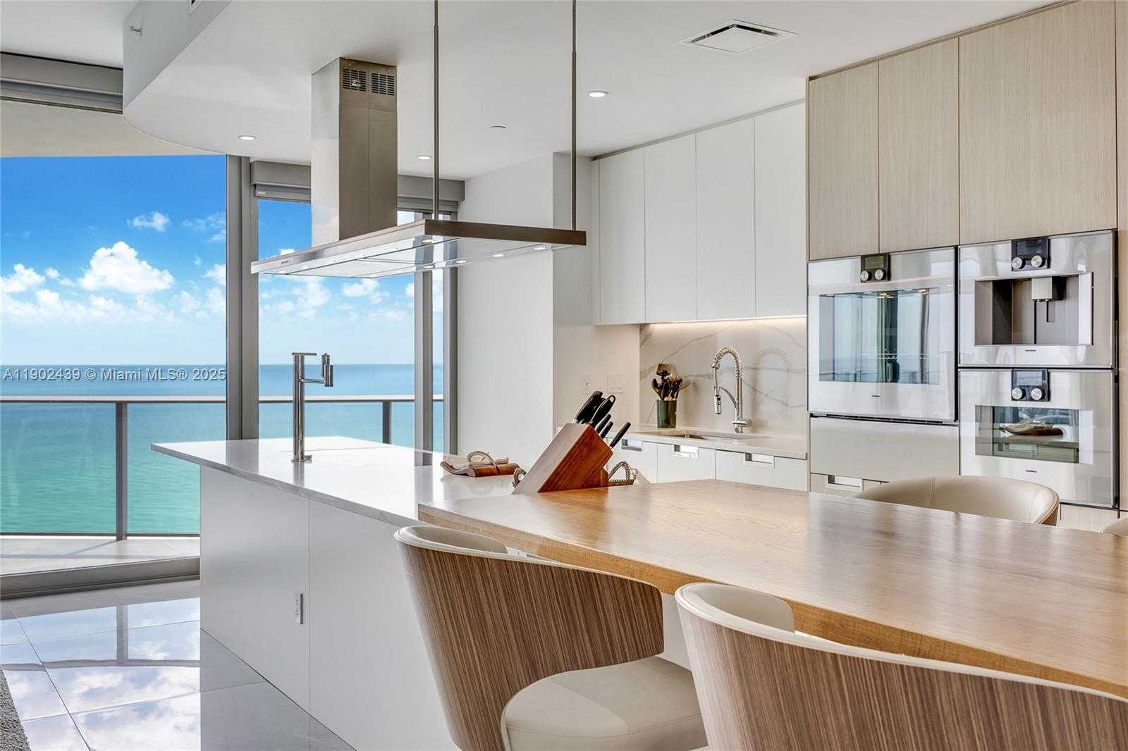 Small Image of 15701 COLLINS AVE #1402, Sunny Isles Beach Number 17