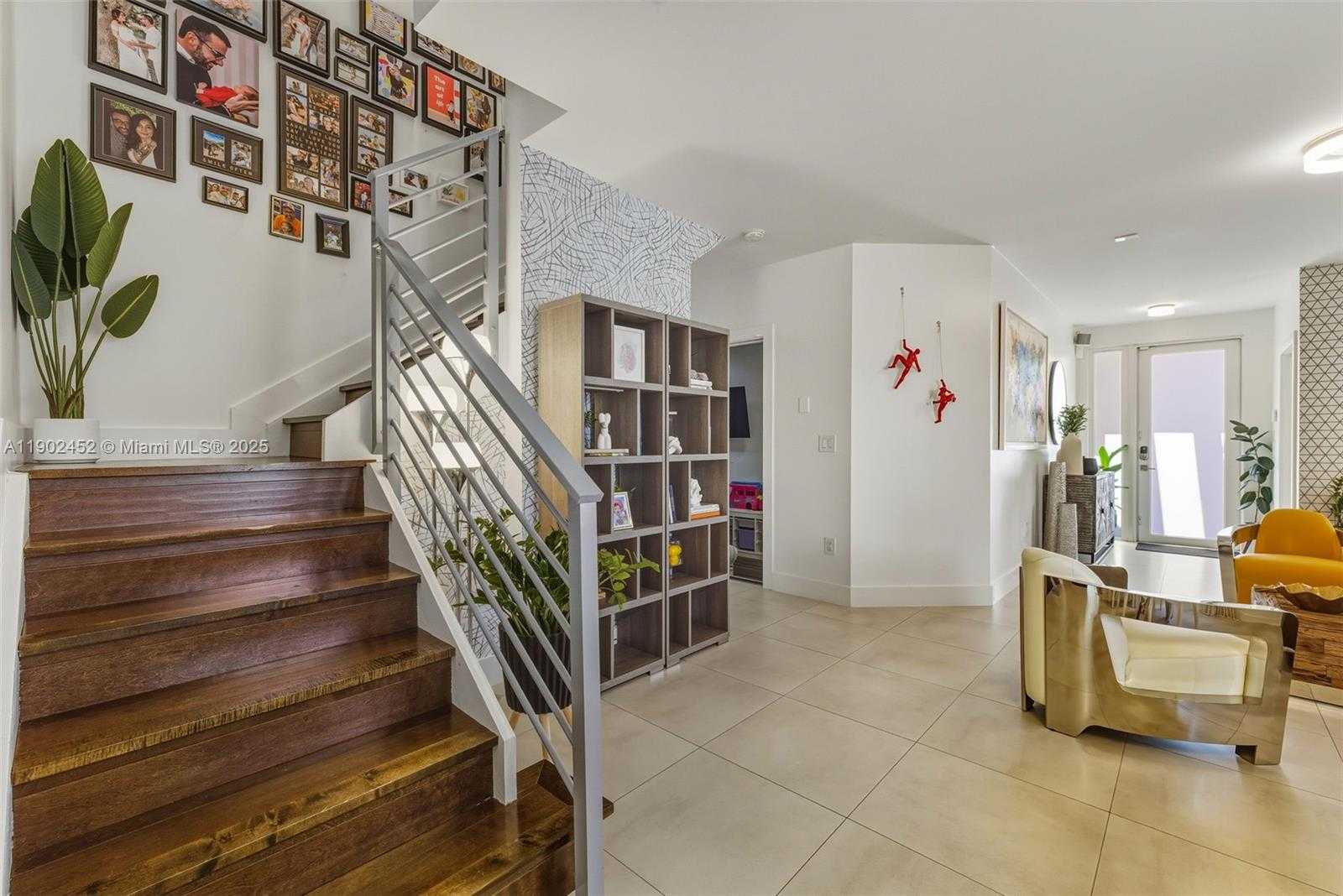 Small Image of 10359 NORTH WEST 67TH TER, Doral Number 20