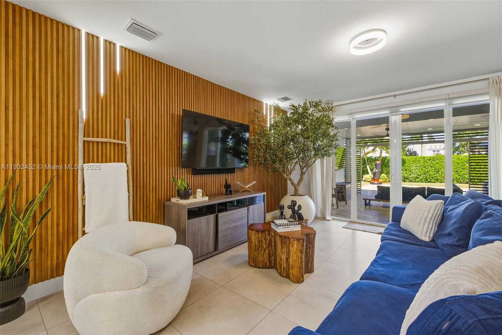 Small Image of 10359 NORTH WEST 67TH TER, Doral Number 21