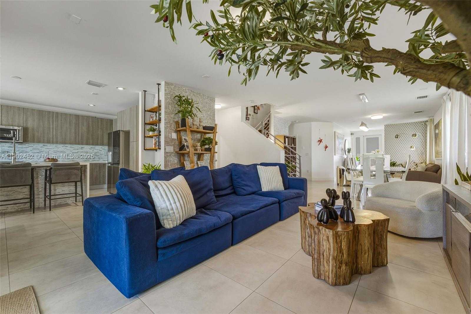 Small Image of 10359 NORTH WEST 67TH TER, Doral Number 25