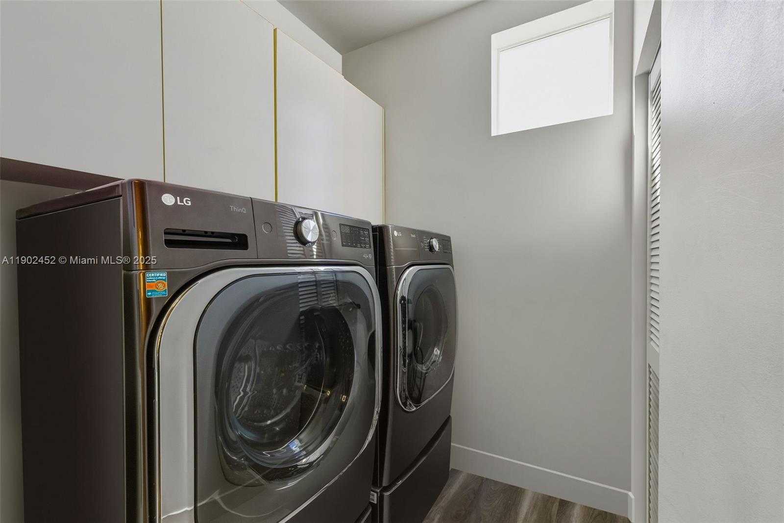 Small Image of 10359 NORTH WEST 67TH TER, Doral Number 41