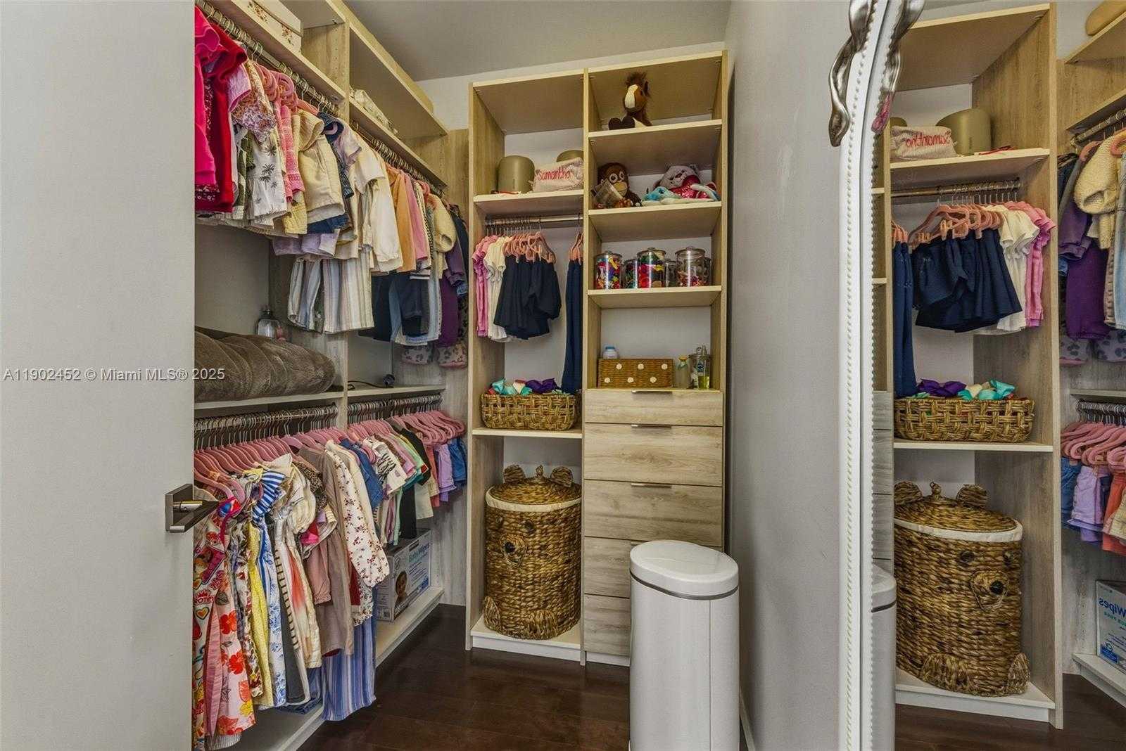 Small Image of 10359 NORTH WEST 67TH TER, Doral Number 44