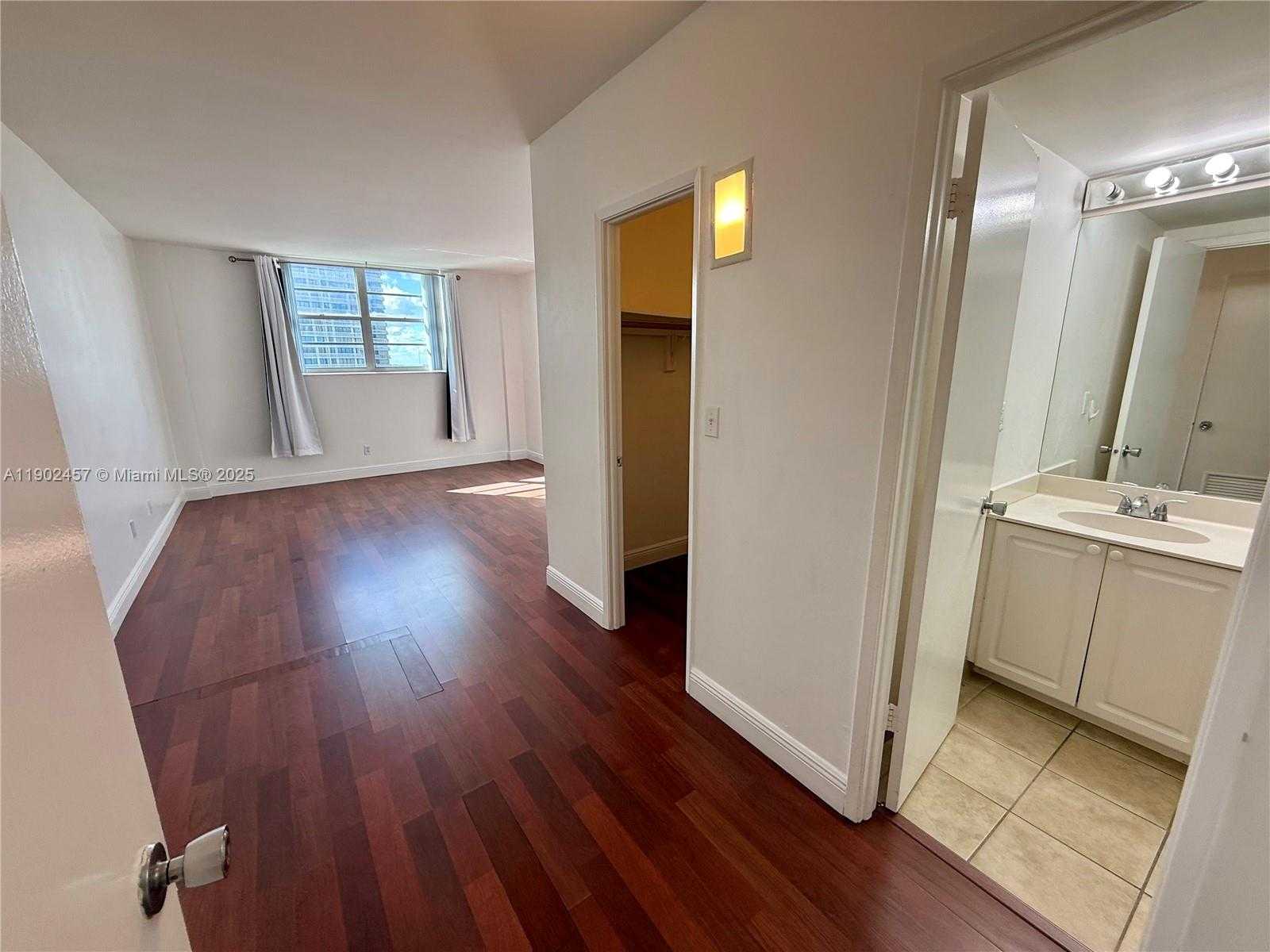 Small Image of 19390 COLLINS AVE #1423, Sunny Isles Beach Number 17