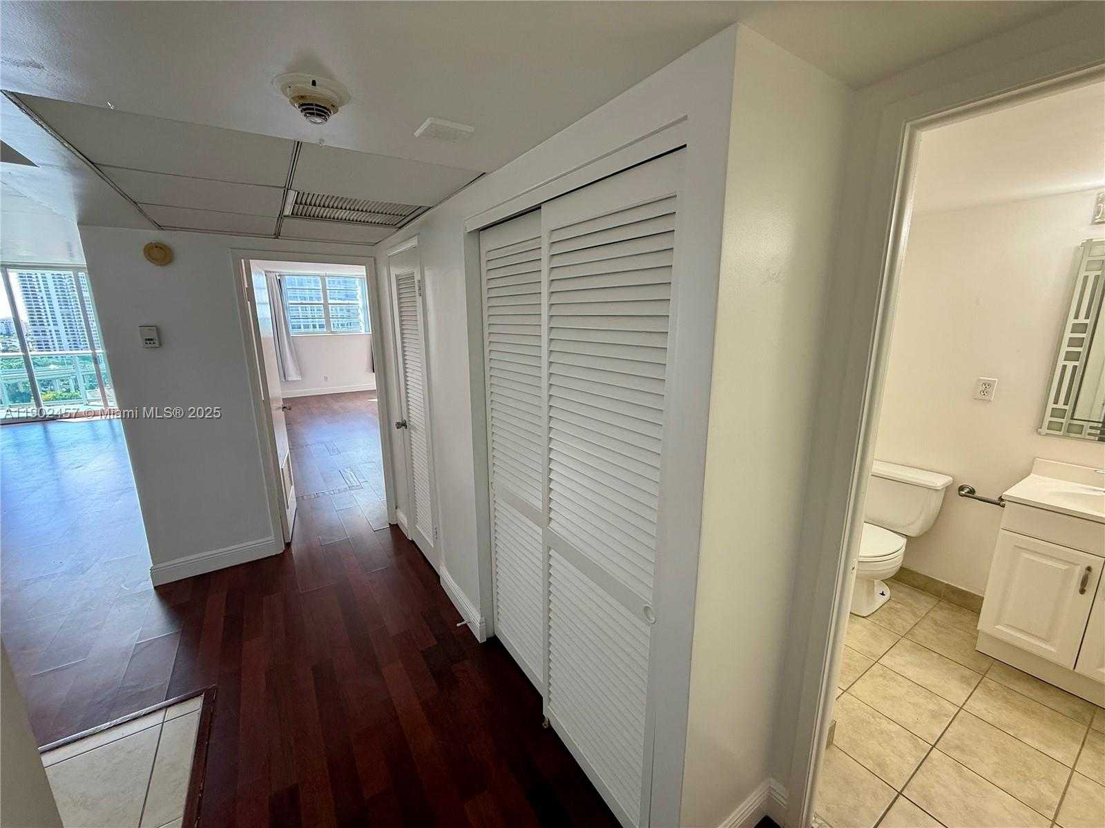 Small Image of 19390 COLLINS AVE #1423, Sunny Isles Beach Number 2