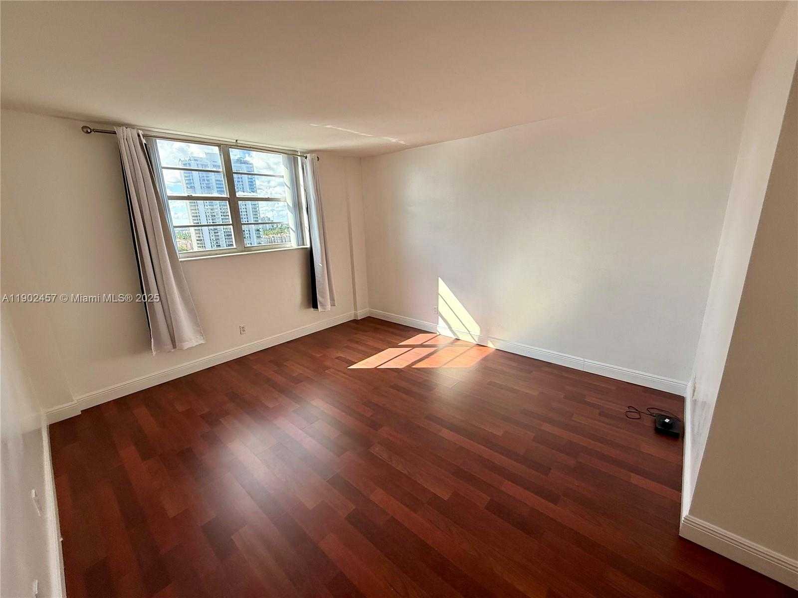 Small Image of 19390 COLLINS AVE #1423, Sunny Isles Beach Number 20