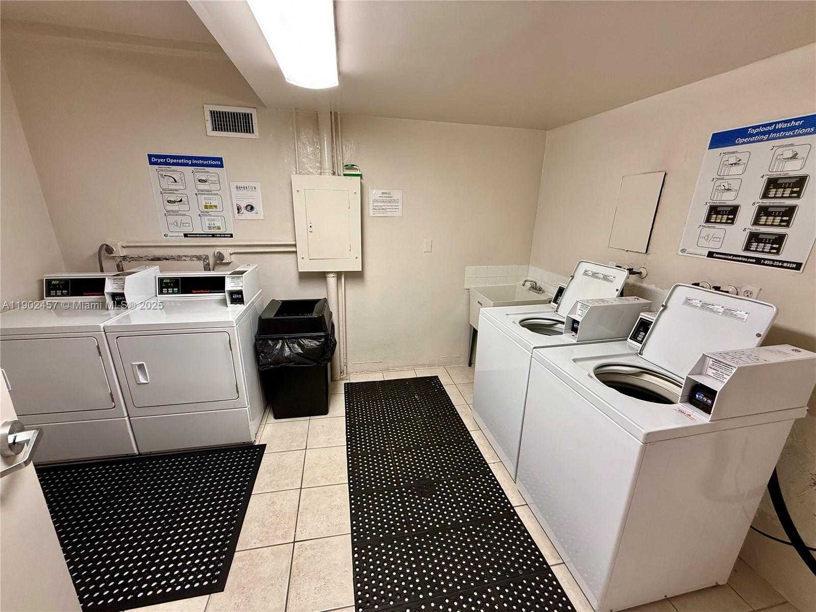 Small Image of 19390 COLLINS AVE #1423, Sunny Isles Beach Number 24