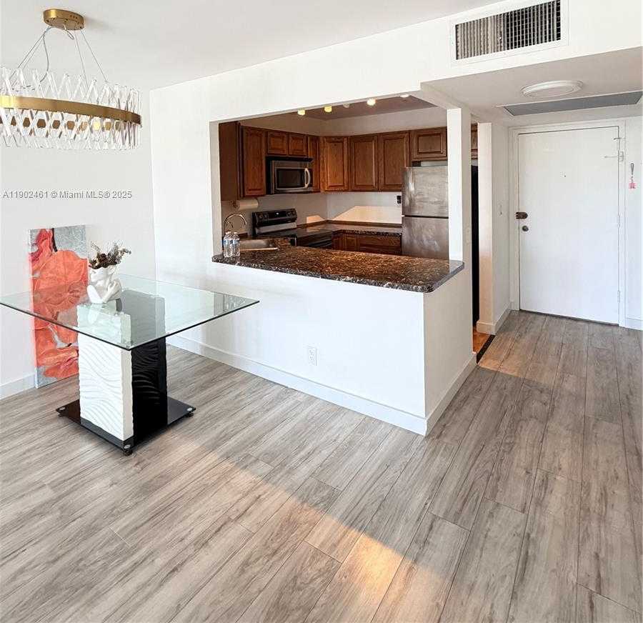 Small Image of Hallandale Beach Number 10