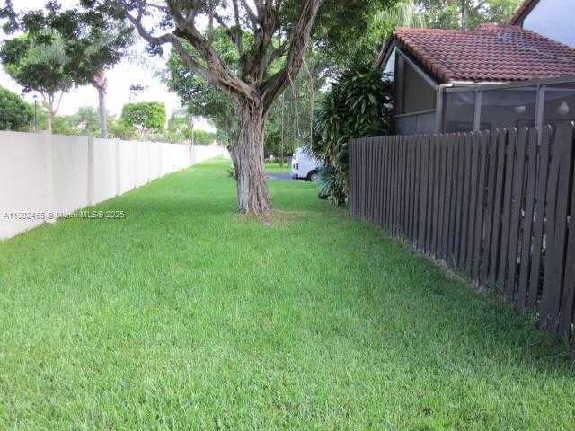 Small Image of 11264 SOUTH WEST 91 TE, Miami Number 10