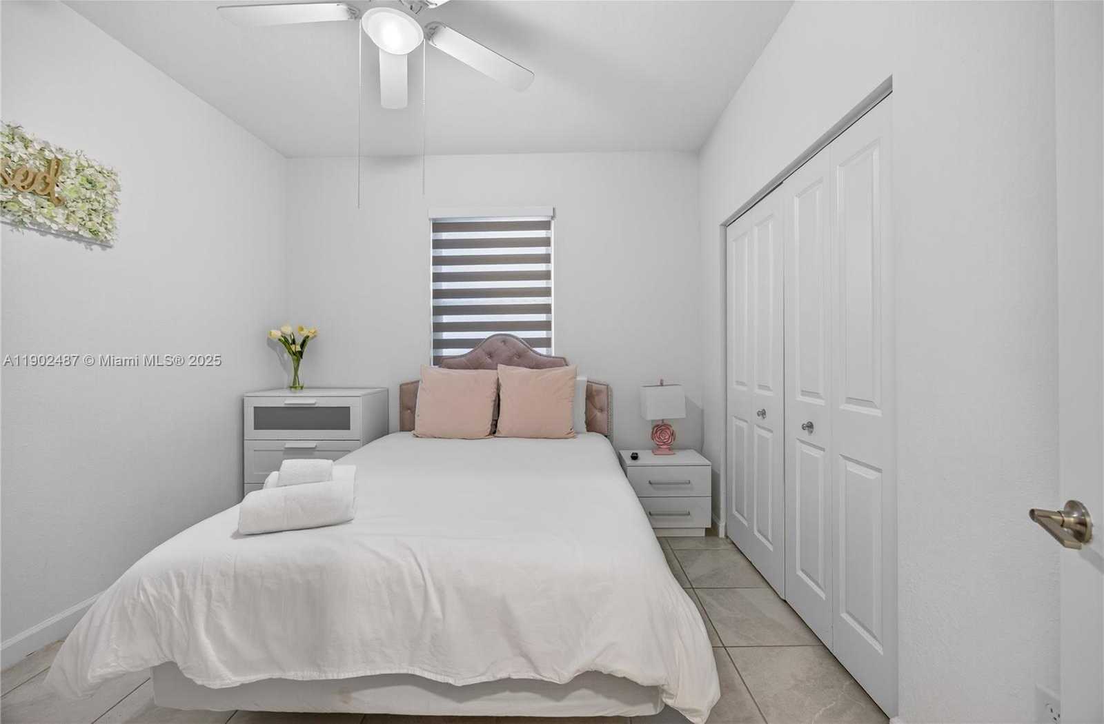 Small Image of 21363 SOUTH WEST 127TH CT, Miami Number 15