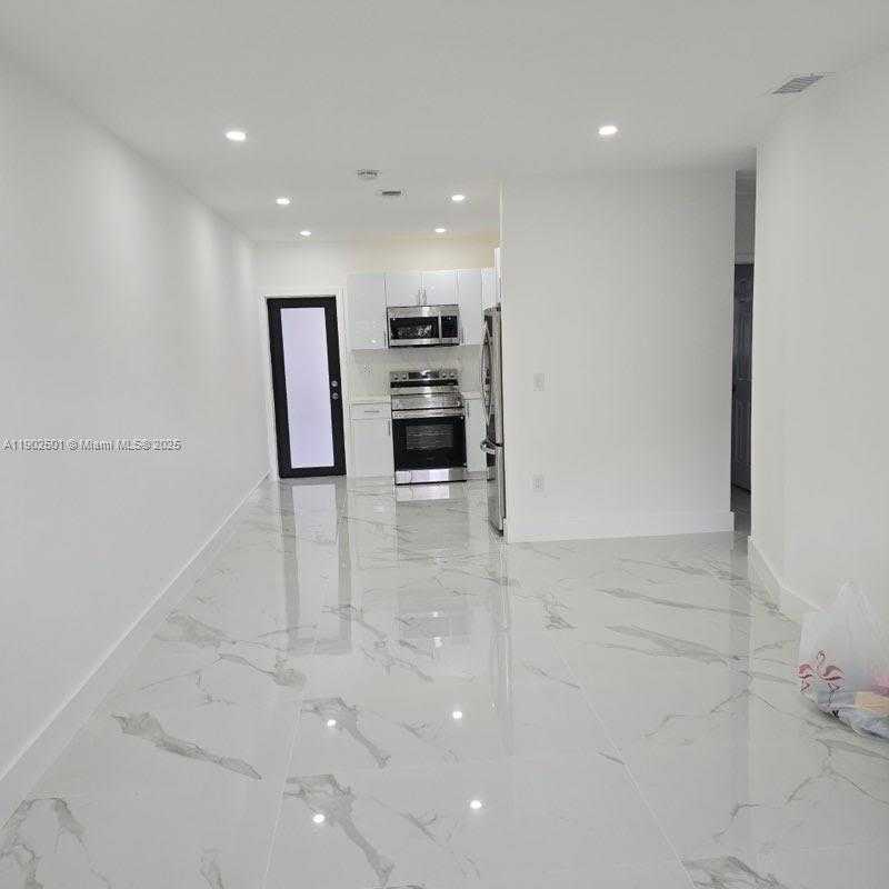 Small Image of 3652 NORTH WEST 5TH ST, Miami Number 3