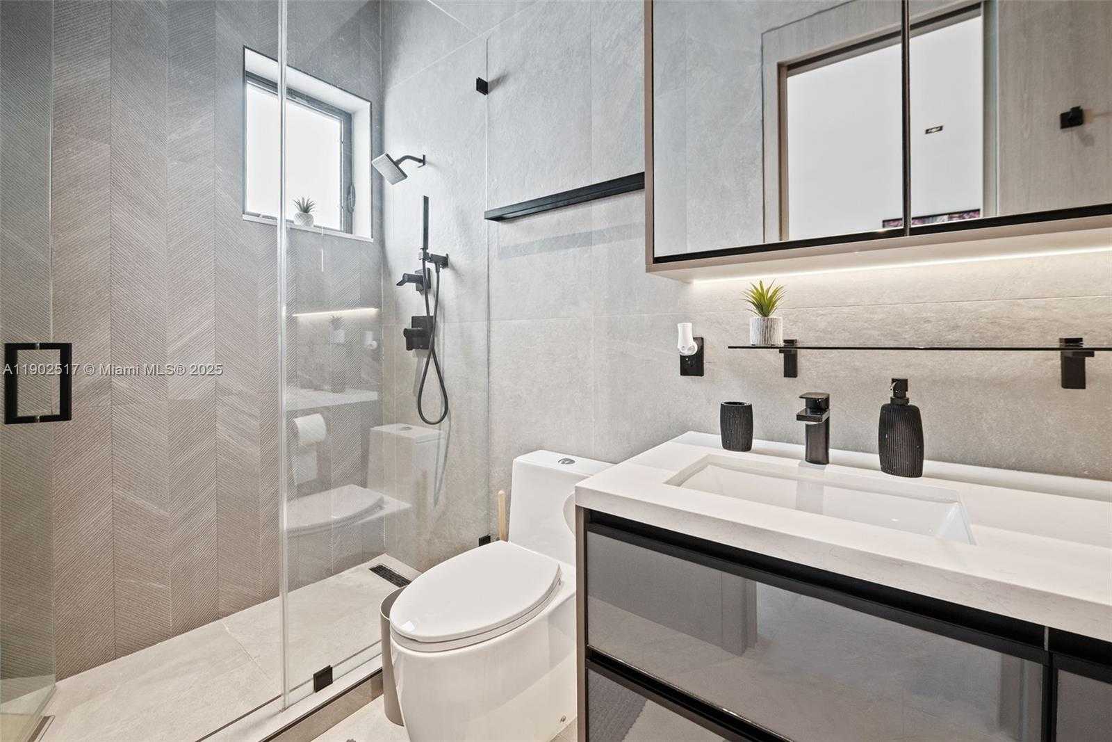 Small Image of 655 LAYNE BLVD, Hallandale Beach Number 22