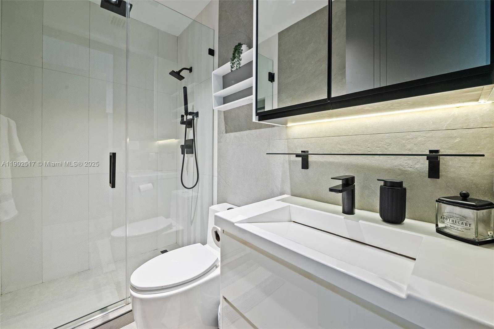 Small Image of 655 LAYNE BLVD, Hallandale Beach Number 25