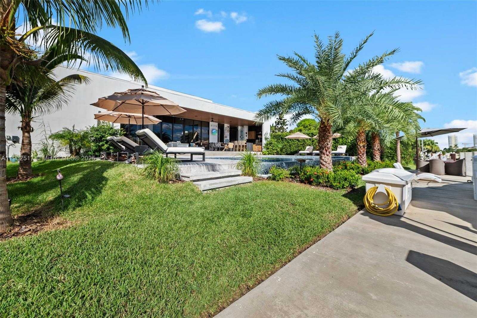 Small Image of 655 LAYNE BLVD, Hallandale Beach Number 35