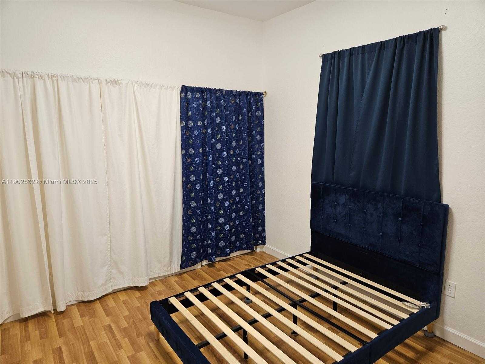 Small Image of 1522 SOUTH EAST 16TH AVE #1522, Homestead Number 18