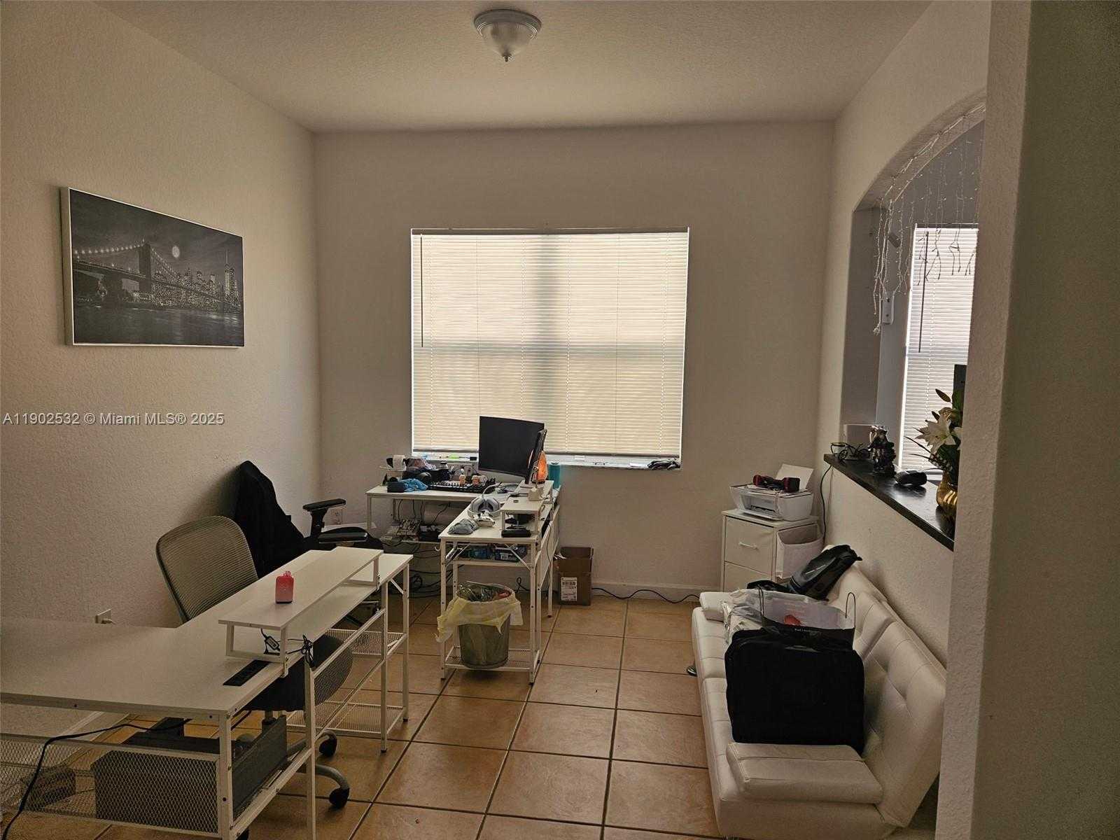 Small Image of 1522 SOUTH EAST 16TH AVE #1522, Homestead Number 19