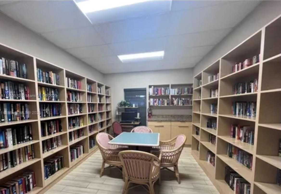 Small Image of 1522 SOUTH EAST 16TH AVE #1522, Homestead Number 8