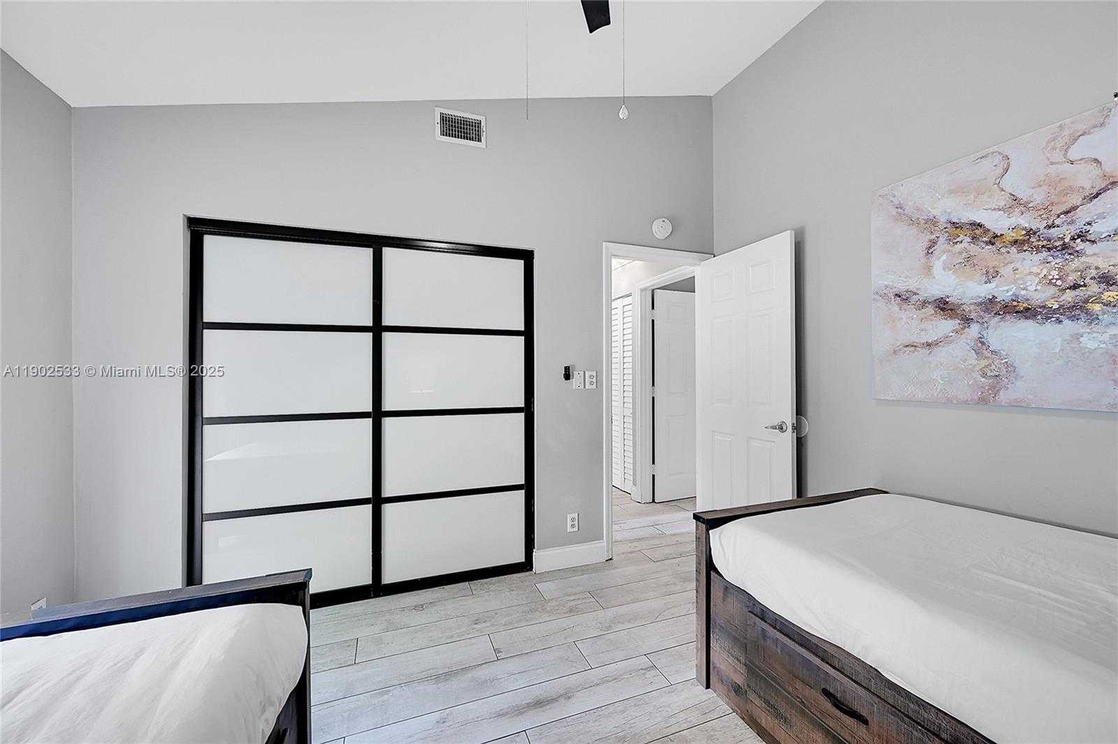 Small Image of 9841 SOUTH WEST 1ST ST #9841, Plantation Number 22